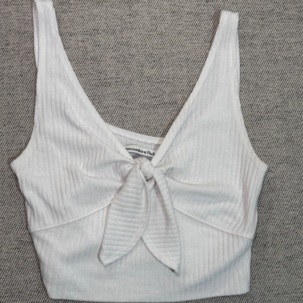 Abercrombie & Fitch White Cropped Tank, with knot detail